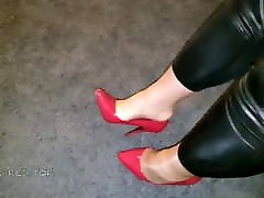 Alone in a hotel room with nylons tricky qgent Heels