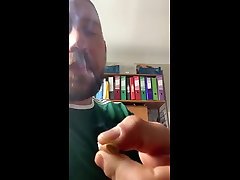 profile marlboro red smoke