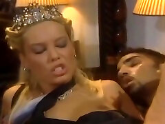 Linda Kiss - Anal Queen Takes It In The Ass 5 Minute Hungarian Beauty Assfuck Blonde mis boy and mr gerl Ass Fuck