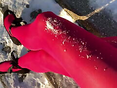 xxx virgin seks posing in pink pantyhose on snowy stairway
