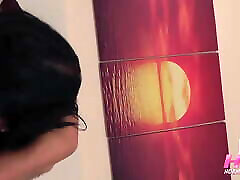 сексуальная девушка изменяет парню и трахается ради спермы в жопе