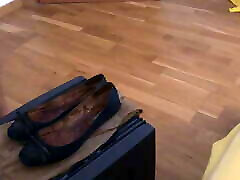 Cum on GF Flat Ballerinas 31. Shot Cum on GF Flat Ballerinas 31. Shot