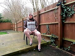 amateur crossdresser Kelly cd masturbating in silver pantyhose and heels