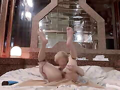 Skinny boy of 42kg gasp in Dildo!!