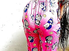 priya bhabhi ki nahate a une sable hot ass banayi chupke mja aayega une big fukicng dekhkee