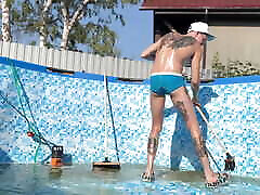 Boss offered twink janitor to give him a blowjob and fuck him right in the pool - 381